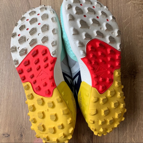 Nike Women’s Wildhorse 6 Hiking Shoes - Picture 6 of 10